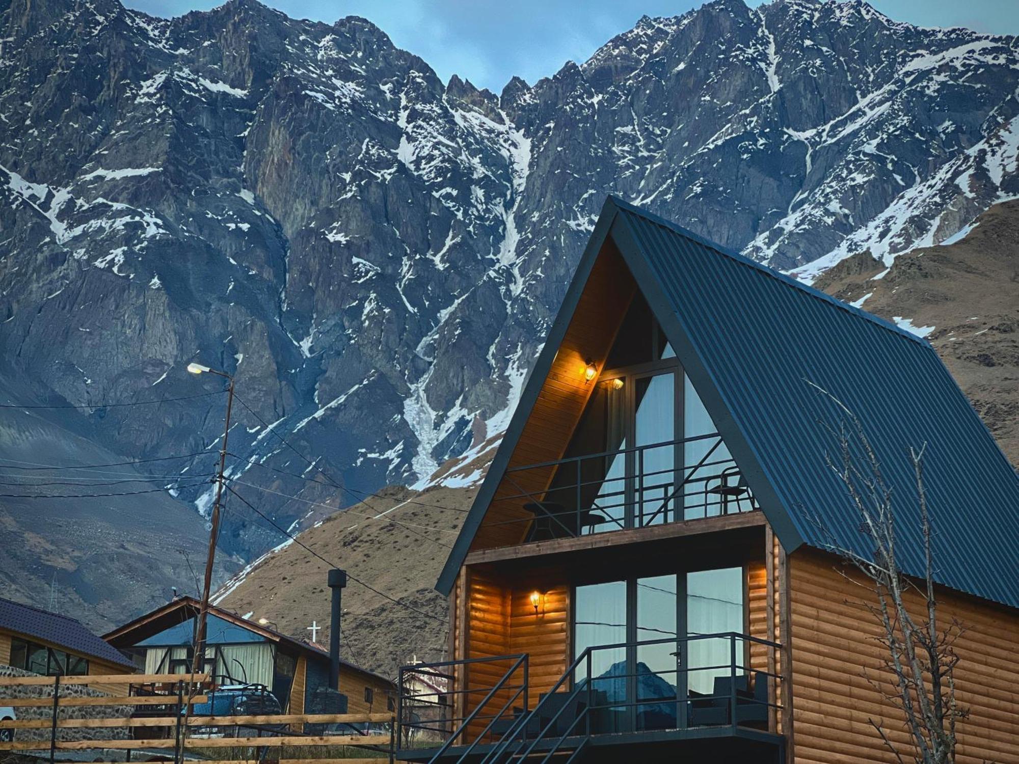 Sunset Cottage Kazbegi Exterior photo