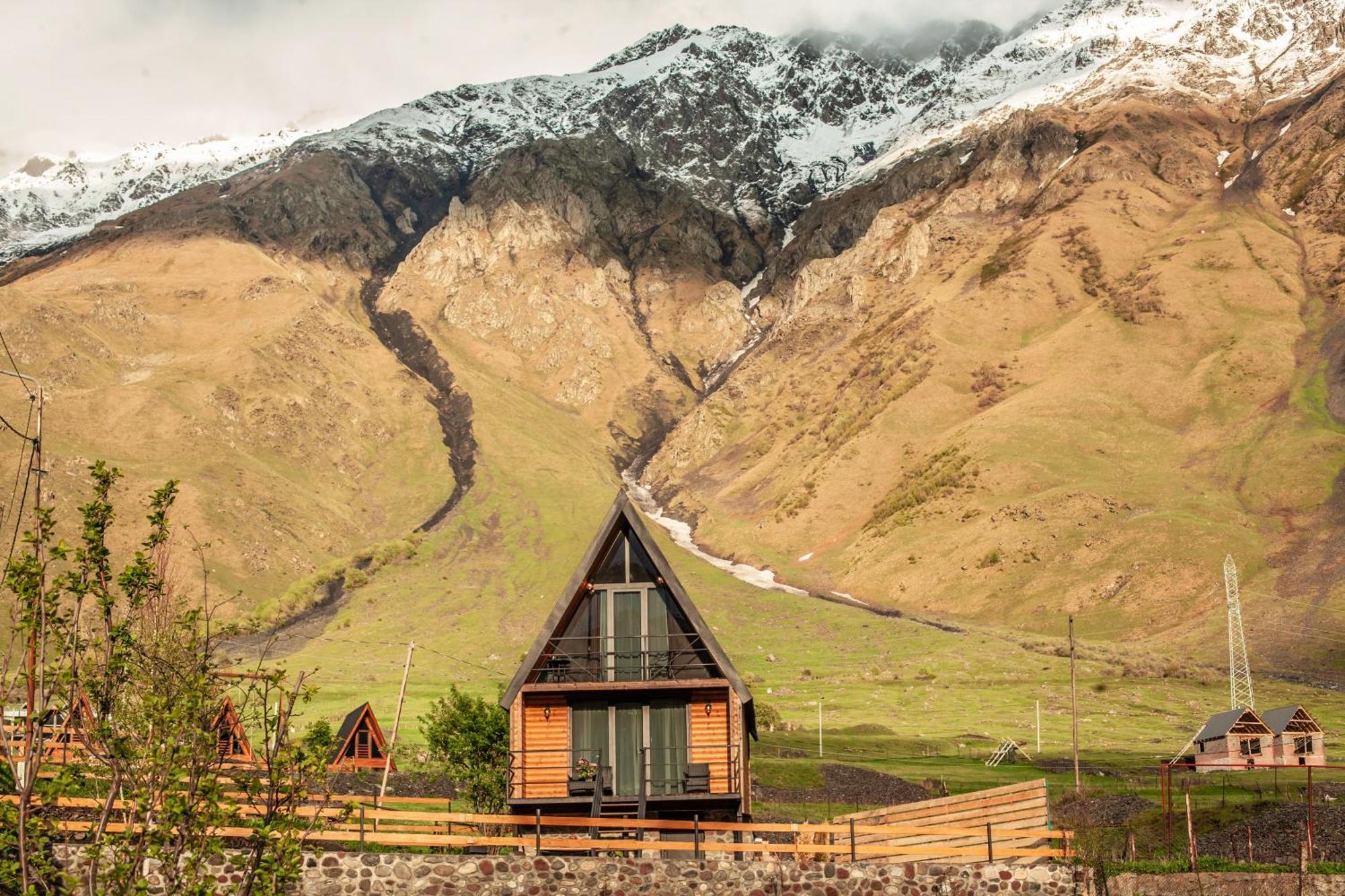 Sunset Cottage Kazbegi Exterior photo